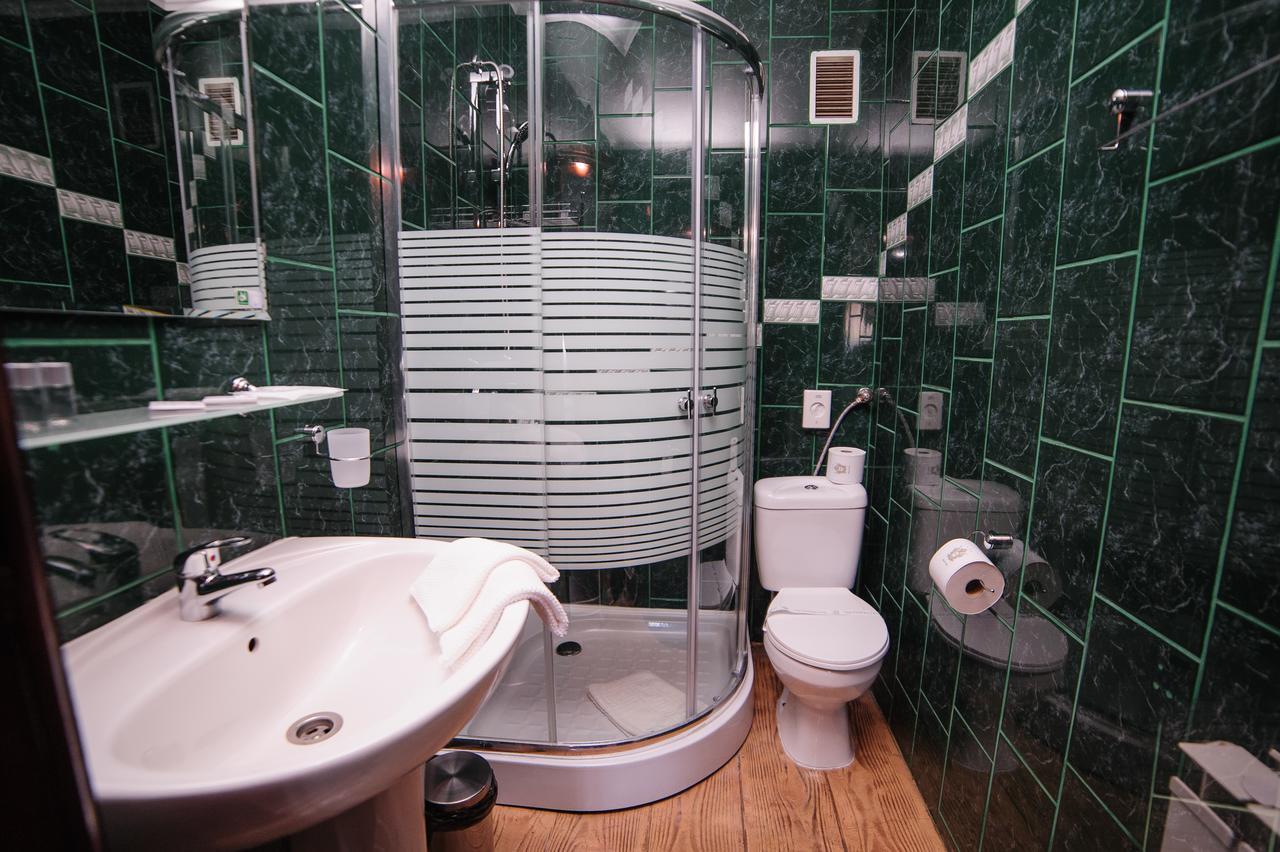 Hotel Gala Oradea Bagian luar foto